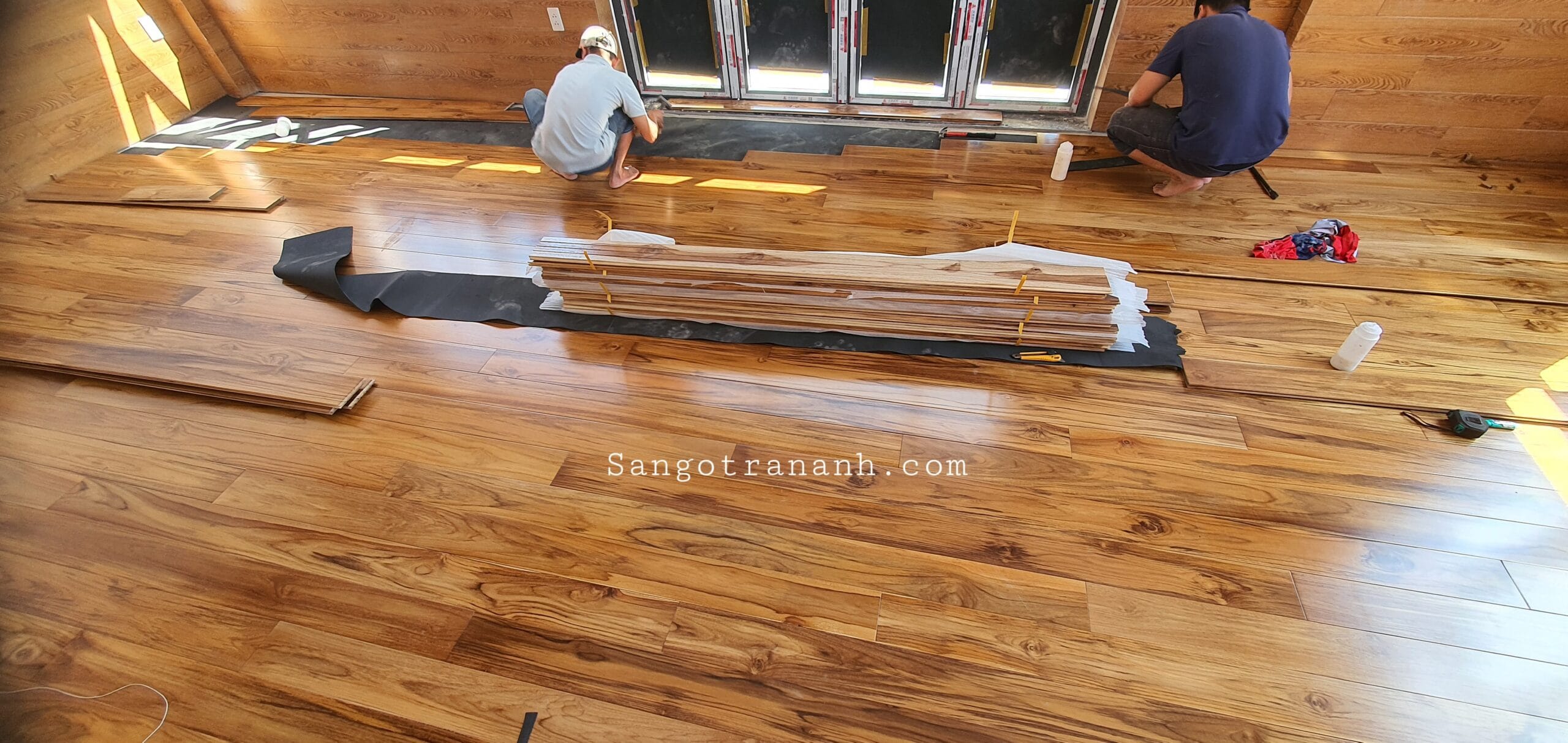 Màu sắc sàn gỗ tự nhiên Teak Lào