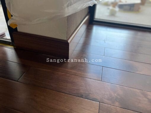 Sàn gỗ óc chó 15 x 95 x 450