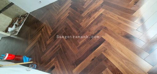 Sàn gỗ óc chó 15 x 95 x 450