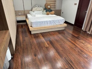 Sàn gỗ tự nhiên chiu liu