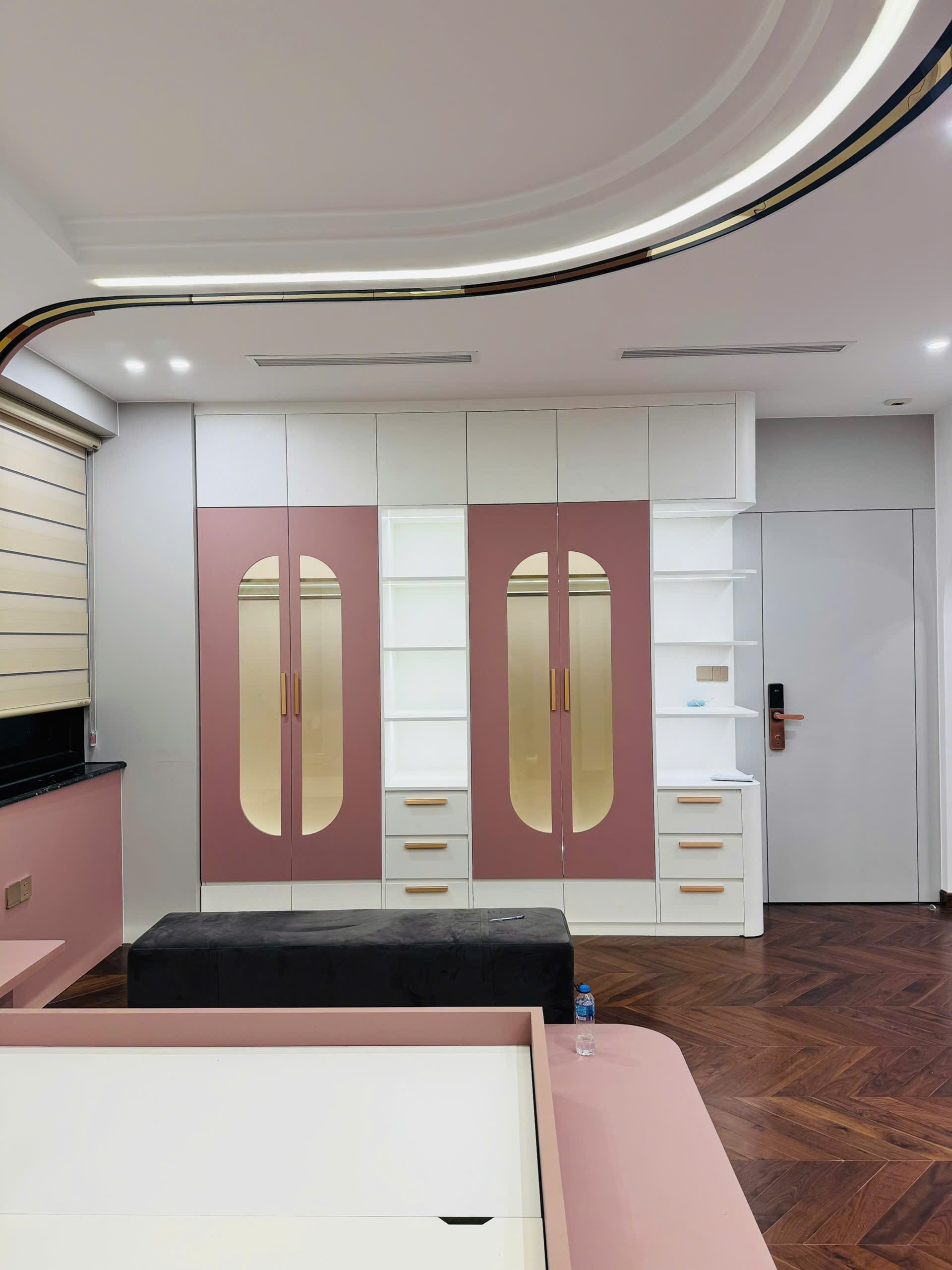 Phòng con gái với ton hồng pastel nhẹ nhàng